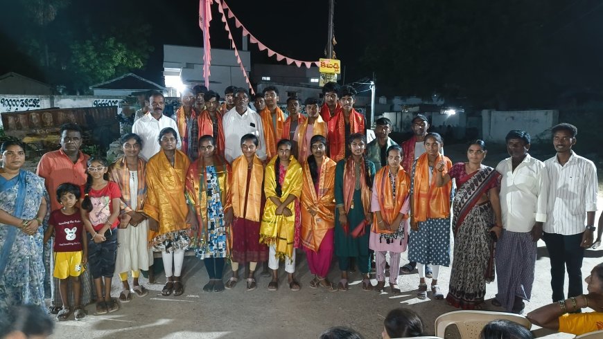 గట్టుసింగారం గ్రామంలో అత్యుత్తమ మార్కుల సంపాదించిన విద్యార్థిని విద్యార్థులకు సన్మాన కార్యక్రమం