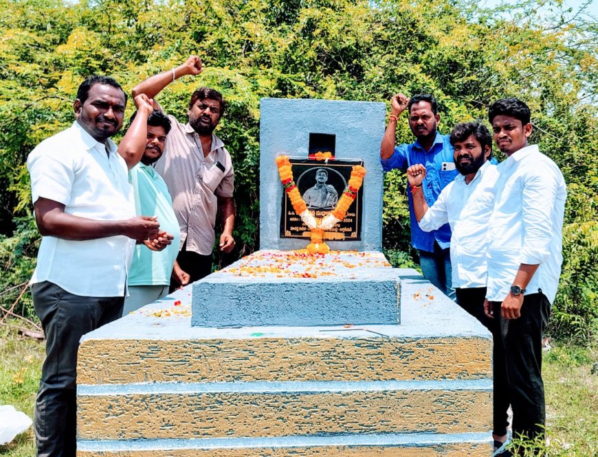 డప్పు సుధాకర్ కు నివాళులర్పించిన గాయకులు