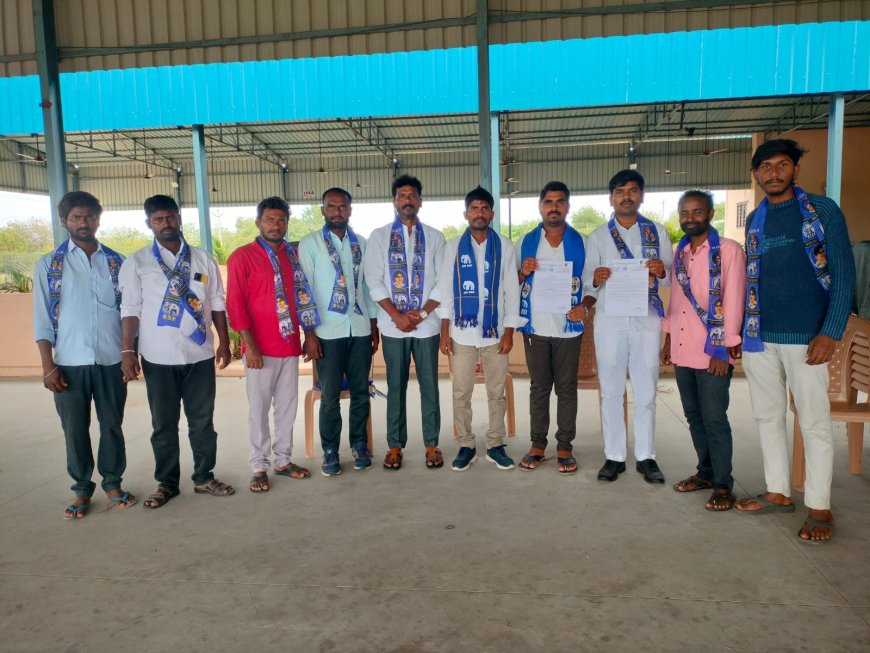 అడ్డగూడూరు మండల బహుజన సమాజ్ పార్టీ అధ్యక్షుడిగా వంశీ,ప్రధాన కార్యదర్శిగా చంటి ఎన్నిక