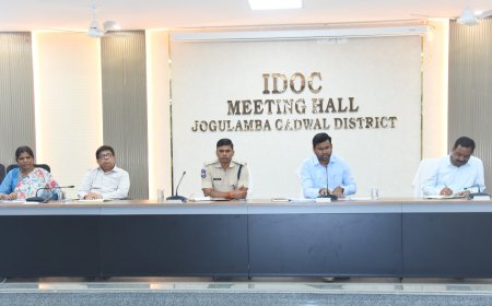 జిల్లాలో పకృతి విపత్తులు సంభవించినప్పుడు వాటిని సమర్థవంతంగా ఎదుర్కొనేందుకు అన్ని శాఖలు సమన్వయంతో పనిచేయాలి కలెక్టర్