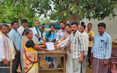 రఘునాధపాలెం మండలం మూల గూడెం గ్రామంలో ఇందిరమ్మ ఇల్లు పంపిణి""ఖమ్మం వ్యవసాయం మార్కెట్ చైర్మన్ యార గర్ల హనుమంతరావు