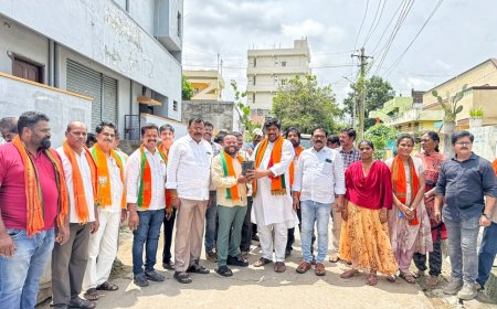 కీర్తిశేషులు డాక్టర్ శ్యాంప్రసాద్ ముఖర్జీ* వర్ధంతి సందర్భంగా""బిజెపి ఆధ్వర్యంలో 44వ , 52వ డివిజన్లో మొక్కలు నాటే కార్యక్రమం