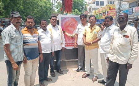 దేశ ఆత్మగౌరవానికి ప్రతీక జాతీయ జెండా