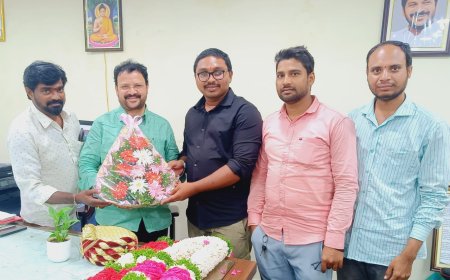 ఘనంగా జిహెచ్ఎంసి డిప్యూటీ కమిషనర్ డాక్టర్ తిప్పర్తి యాదయ్య జన్మదిన వేడుకలు నిర్వహించారు.