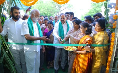 ఖమ్మం పట్టణంలోని 54 వ డివిజన్ లో సేంద్రియ రైతు బజార్ ప్రారంభం"మంత్రి తుమ్మల