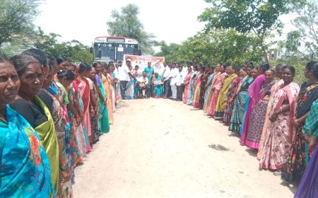ఎమ్మెల్యే మందుల సామేలు జన్మదిన సందర్భంగా వెల్దేవి గ్రామ పంచాయతీ సిబ్బందికి బట్టల పంపిణీ కార్యక్రమం