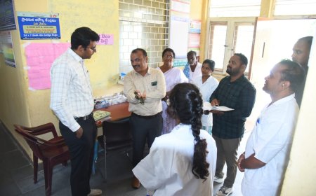 ప్రాథమిక ఆరోగ్య కేంద్రాలలో వైద్య ఆరోగ్యసిబ్బంది ఎల్లవేళలా అందుబాటులో ఉండి రోగులకు మెరుగైన వైద్య సేవలు అందించాలి కలెక్టర్