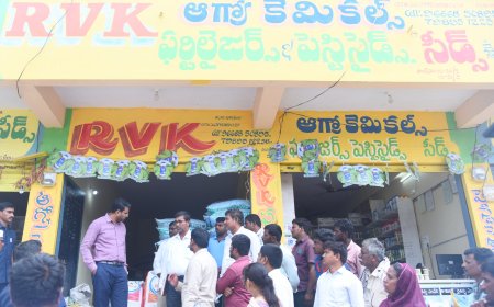 విత్తనాలు ఎరువులు అందుబాటులో ఉండేలా తగిన చర్యలు తీసుకోవాలి