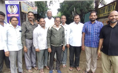 కర్మన్ ఘాట్ ఇంద్ర నాగేంద్ర థియేటర్ ప్రక్కన హరినాథ్ ఆధ్వర్యంలో అన్నదాన కార్యక్రమం నిర్వహించారు