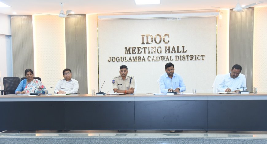 జిల్లాలో పకృతి విపత్తులు సంభవించినప్పుడు వాటిని సమర్థవంతంగా ఎదుర్కొనేందుకు అన్ని శాఖలు సమన్వయంతో పనిచేయాలి కలెక్టర్