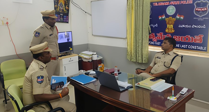 మల్దకల్ పోలీస్ స్టేషన్ ను ఆకస్మికoగా సందర్శించి తనిఖీ చేసిన  *జిల్లా ఎస్పీ శ్రీ టి . శ్రీనివాస రావు,IPS 