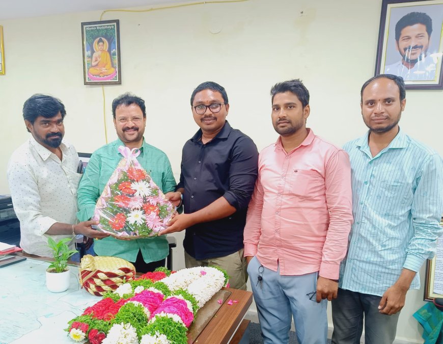 సరూర్ నగర్ జిహెచ్ఎంసి సర్కిల్ 3 డిప్యూటీ కమిషనర్ డాక్టర్ తిప్పర్తి యాదయ్య జన్మదిన వేడుకలు ఘనంగా నిర్వహించారు.