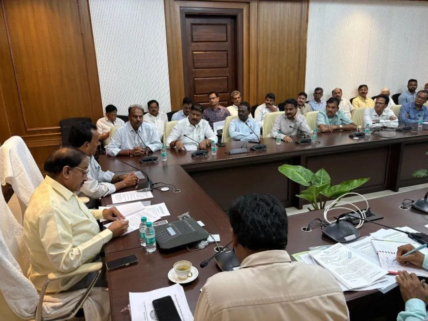 ప‌త్తి విత్త‌న రైతుల‌కు బ‌కాయిలు వెంటనే చెల్లించాలి