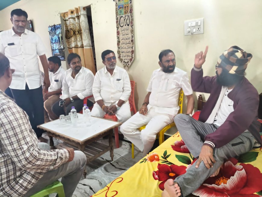 పాత్రికేయులను పరామర్శించిన జువ్వాడి నర్సింగరావు 