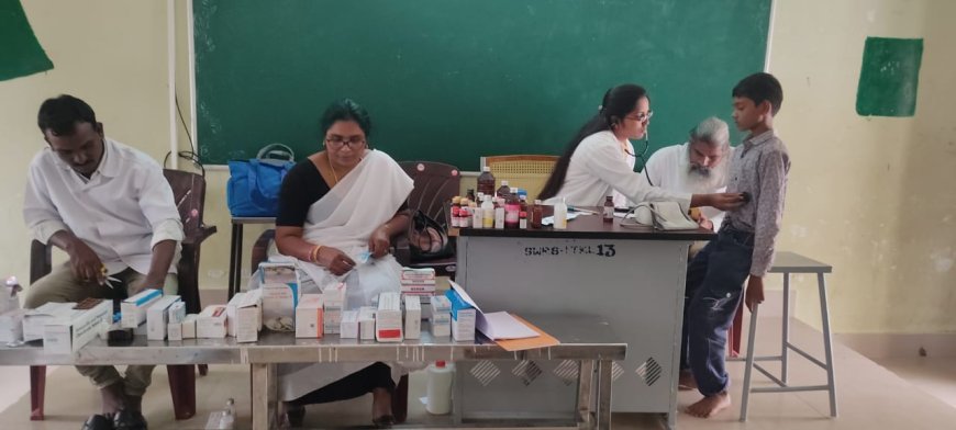 గురుకుల పాఠశాలలో సందర్శించిన వైద్య ఆరోగ్య సిబ్బంది