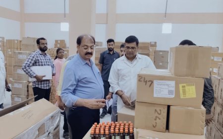 ప్రభుత్వ ఆసుపత్రిలోని పలు వార్డులను సందర్శించిన రాష్ట్ర మానిటరింగ్ అధికారి