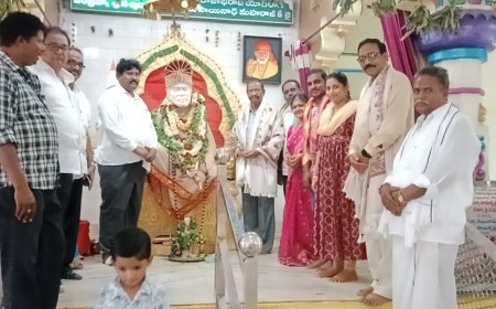 **శ్రావణ గురువారం సాయి మందిరంలో ప్రత్యేక పూజలు""మహేంద్ర ట్రాక్టర్స్ చెరుకూరి ప్రభాకర్ రావు*