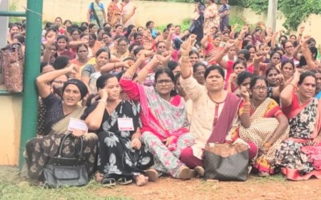 ఐ . సి .డి .ఎస్ ను విద్య వ్యవస్థను నిర్ణయం చేసే కేంద్ర రాష్ట్ర ప్రభుత్వాల కుట్రలు సహించేది లేదు