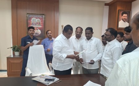 మంత్రి అడ్లూరి ని కలిసిన మాదిగ జర్నలిస్ట్ ఫోరం బృందం.