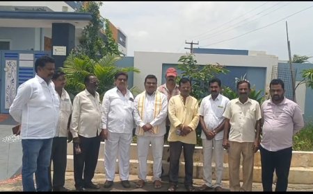 ప్రభుత్వ నిర్ణయాలతో రియల్ ఎస్టేట్ రంగం కుదేలు 
