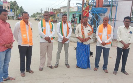 రాహుల్ గాంధీ చేసిన అనుచిత వ్యాఖ్యలకు బిజెపి మండల పార్టీ నాయకులు నిరసన