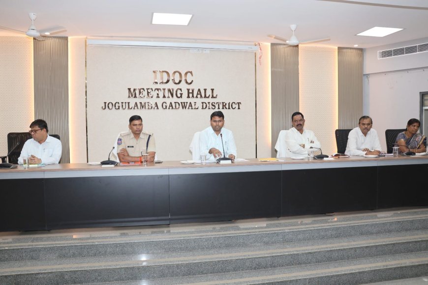 గురుకులాల సంక్షేమ శాఖ వసతిగృహాల విద్యార్థుల పట్ల నిర్లక్ష్యానికి దావులేదని ఉండవెల్లి జ్యోతి బాబు పూలే బీసీ బాలుర గురుకుల పాఠశాలలో సంఘటన పునరావృతం కాకూడదు కలెక్టర్