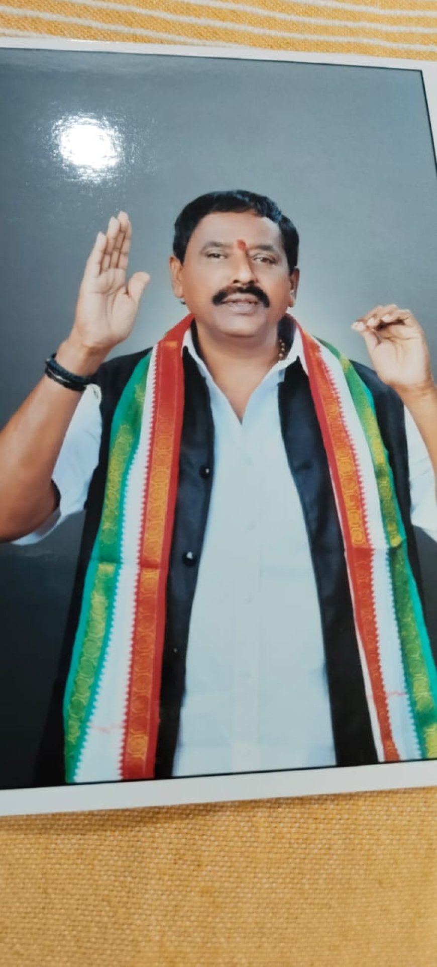 శ్రీ సర్దార్ సర్వాయి పాపన్న గౌడ్ గారి  జయంతి సందర్భంగా ఘన నివాళులర్పించిన  గుర్రం మురళి గౌడ్