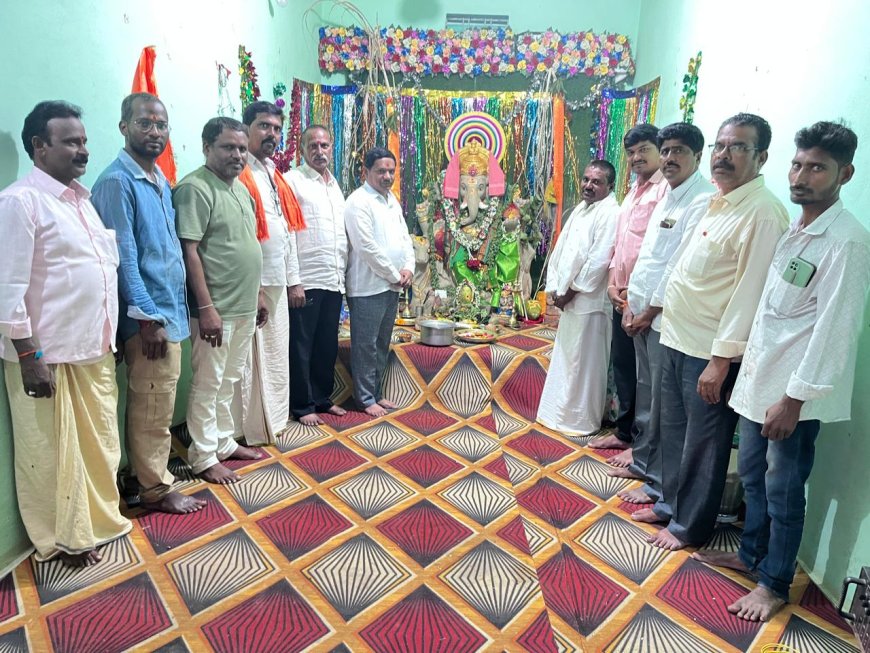 గణపతి పూజ కార్యక్రమంలో పాల్గొన్న