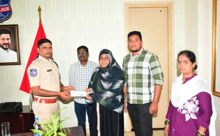 రోడ్డు ఆక్సిడెంట్ లో మరణించిన  పోలీసు అధికారి కుటుంబానికి విడో కార్పస్ ఫండ్