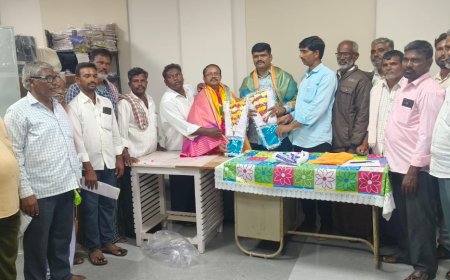 అసిస్టెంట్ లేబర్ ఆఫీస్ లో జూనియర్ అసిస్టెంట్ గా పనిచేస్తు అలంపూర్ GPOగా ట్రాన్స్ఫరై వెళ్లిన MD మహిన్ పాషాకు ఘన సన్మానం