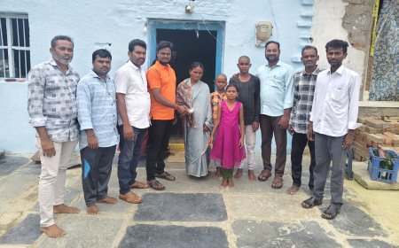 దేవరపోగ మధు కుటుంబానికి స్నేహితులు ఆర్థిక సాయం అందజేత
