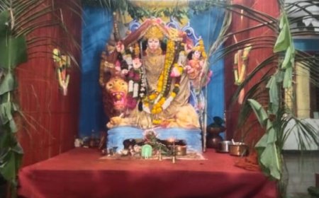 చిన్నమారుర్ గ్రామంలో దుర్గ మాతకు ప్రత్యేక పూజలు