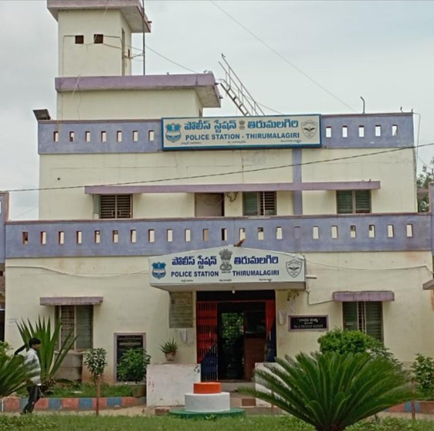 అక్రమ రవాణా ...వాహనాలు పట్టివేత