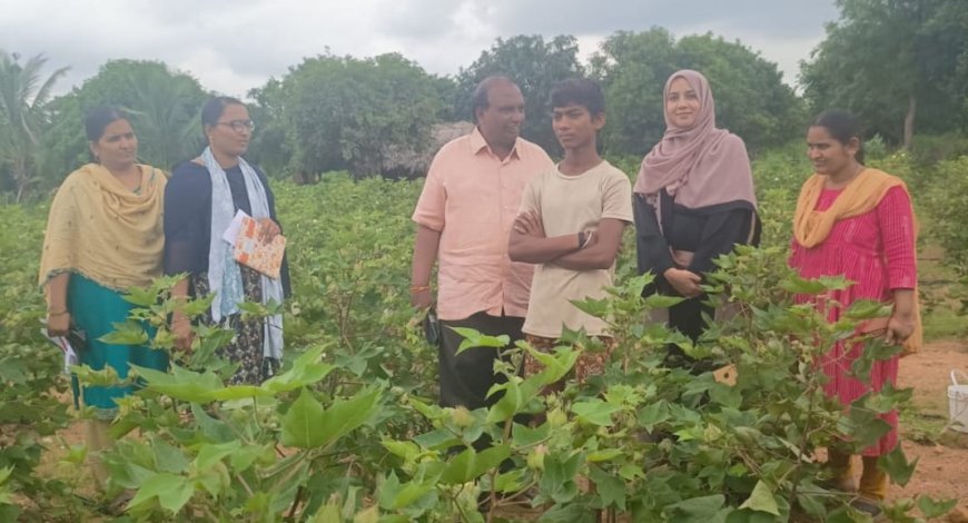 చిన్నారులను బడిలో చేర్పించిన అధికారులు