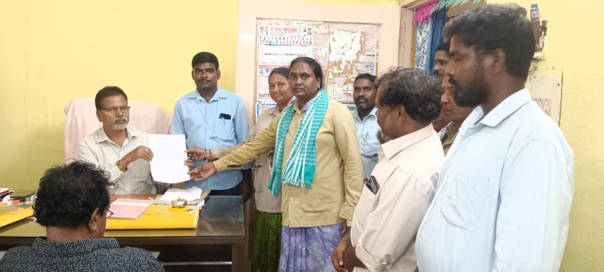 గ్రామపంచాయతీ పారిశుధ్య కార్మికుల పెండింగ్ వేతనాలు చెల్లించాలి
