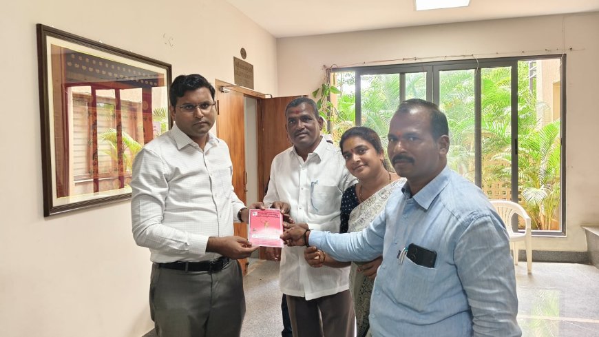 చాకలి ఐలమ్మ విగ్రవిష్కరణకు జోగులాంబ గద్వాల జిల్లా కలెక్టర్ బి సంతోష్ కీ ఆహ్వానం అందించిన