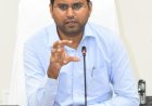 తుపాను ప్రభావంతో రైతులు నష్టపోకుండా చూడాలి. . జిల్లా కలెక్టర్ బి.యం. సంతోష్