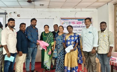 తెలంగాణ రాష్ట్ర సహకార యూనియన్ లి,, మీటింగ్ లో సొసైటీ సిబ్బంది