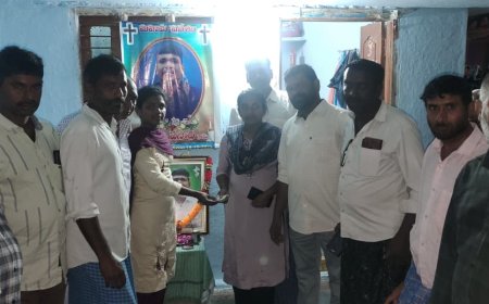 మిత్రుని కుటుంబానికి ఆర్థిక సహాయం