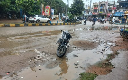 చినుకు పడితే చిత్తడి..