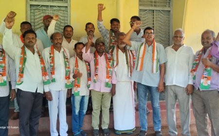 కాంగ్రెస్ తీర్థం పుచ్చుకున్న బిఆర్ఎస్ బిజెపి నాయకులు   పేరూరు పంచాయతీ నుండి భారీ చేరికలు 