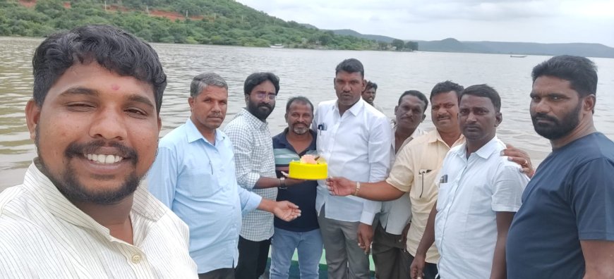 ఘనంగా వాల్మీకి సంఘం అధ్యక్షులు రాజు జన్మదిన వేడుకలు