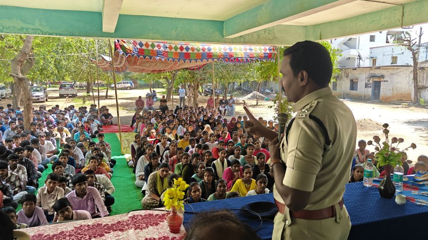 పోలీస్ ప్రజాభారోసా అవగాహన కార్యక్రమం_
