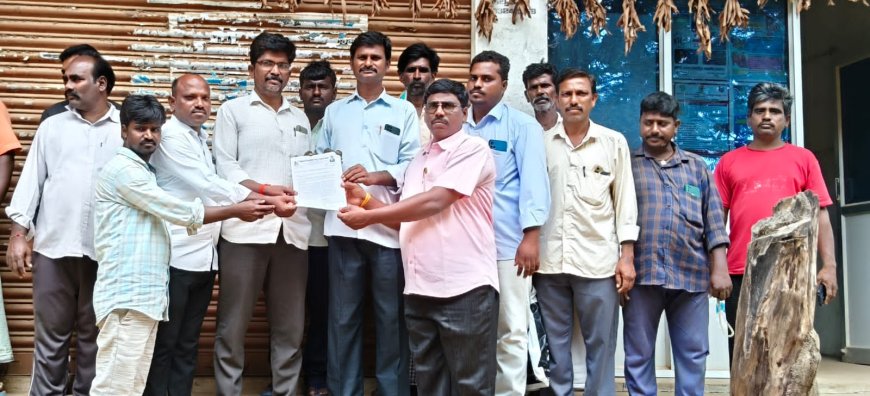 తహశీల్దార్ కార్యాలయంలో వినతి పత్రం అందజేత