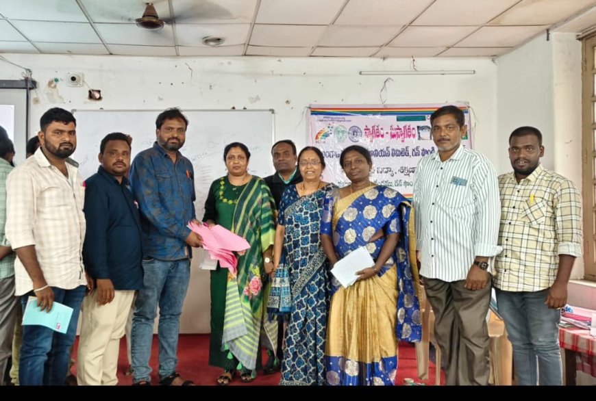తెలంగాణ రాష్ట్ర సహకార యూనియన్ లి,, మీటింగ్ లో సొసైటీ సిబ్బంది