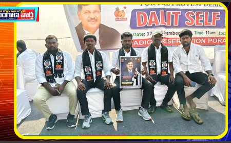 దళితుల ఆత్మగౌరవ నిరసన సభలో పాల్గొన్న అడ్డగూడూరు ఎం.ఆర్.పి ఎస్ నాయకులు