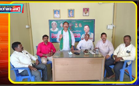 ఇనాం భూములల్లో పండించిన పత్తి పంటను CCI పత్తి కొనుగోలు కేంద్రాలలో కొనుగోలు చేయకపోవడం సిగ్గుచేటు