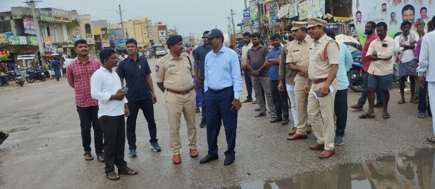 రోడ్డు భద్రత నియమాలు పాటిస్తే ప్రమాదాలు జరగవు జిల్లా ఎస్పీ