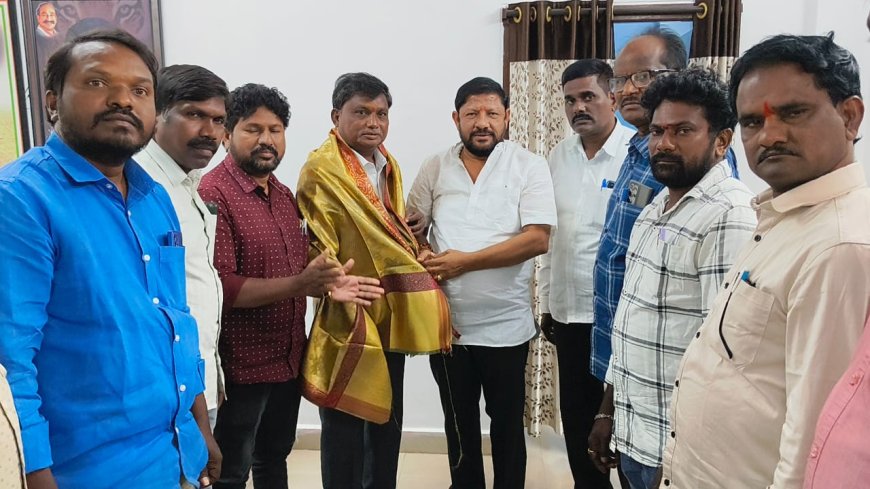 పత్రికలు, చానళ్లు జర్నలిజం విలువలు కాపాడాలి