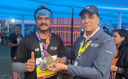 ప్రోకామ్ స్లామ్ లో మెరిసిన ఎర్ర మట్టి నేల బిడ్డ